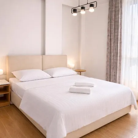 Center Rean Apartamento *